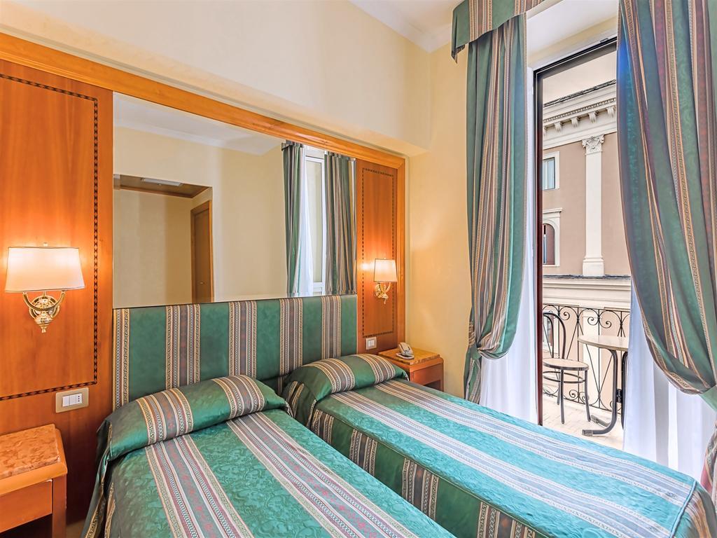 Raeli Hotel Lux Rom Exteriör bild