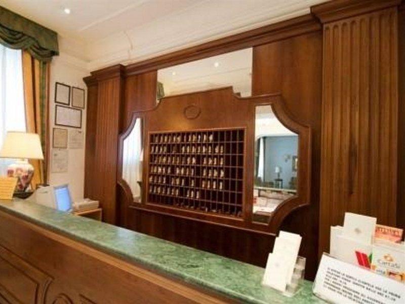 Raeli Hotel Lux Rom Exteriör bild