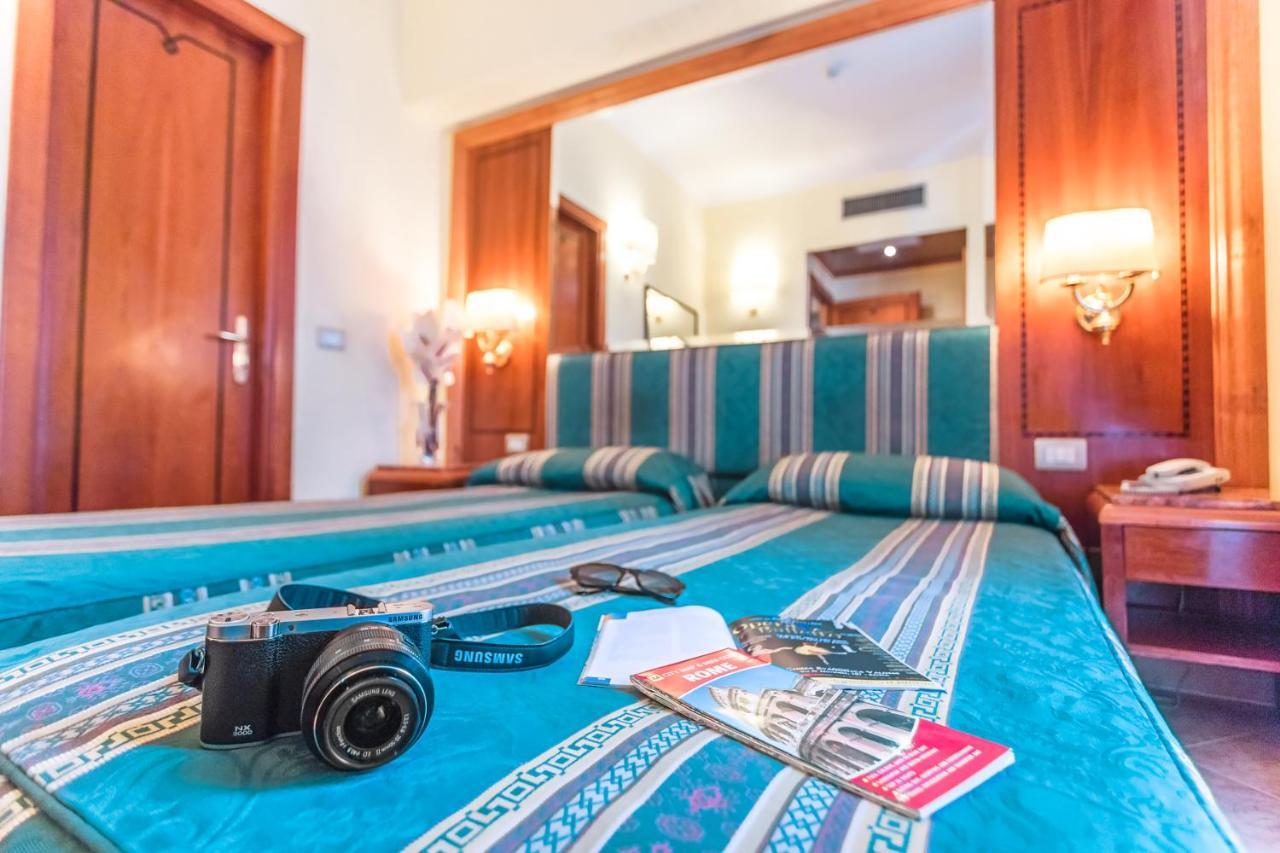Raeli Hotel Lux Rom Exteriör bild